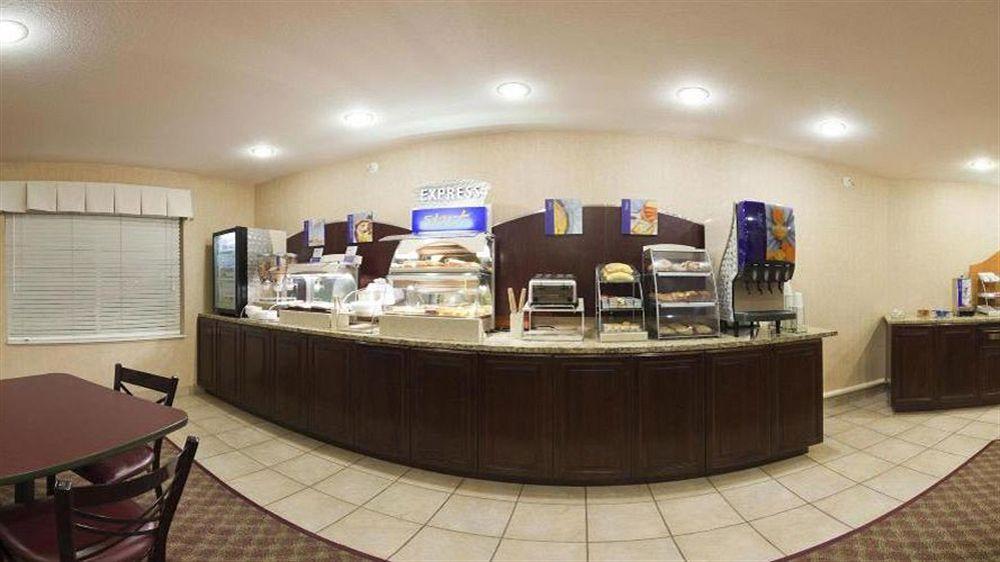Holiday Inn Express Hotel & Suites Maryville By Ihg Exterior foto